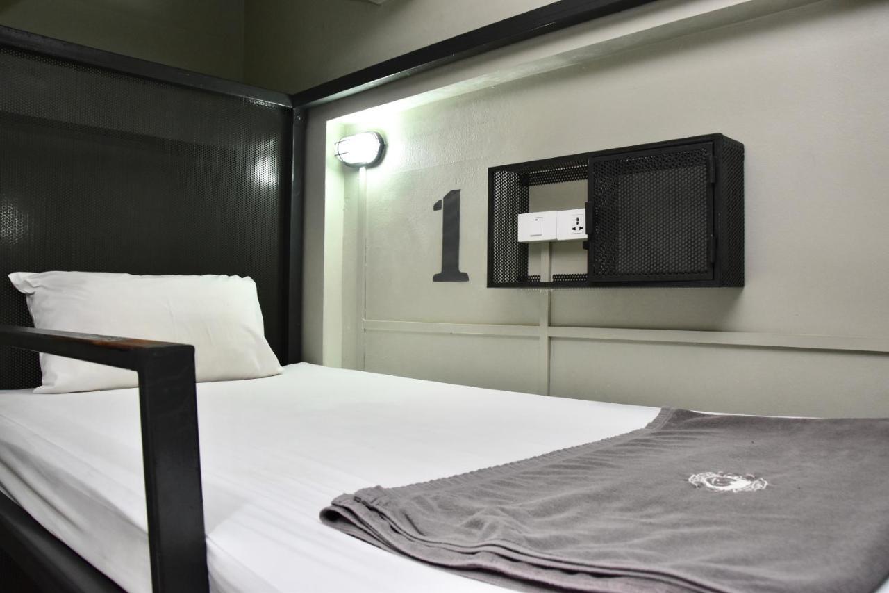 Mad Monkey (adults Only) Asrama