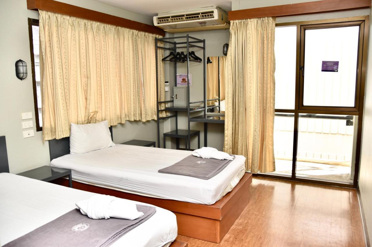Asrama Mad Monkey (adults Only)